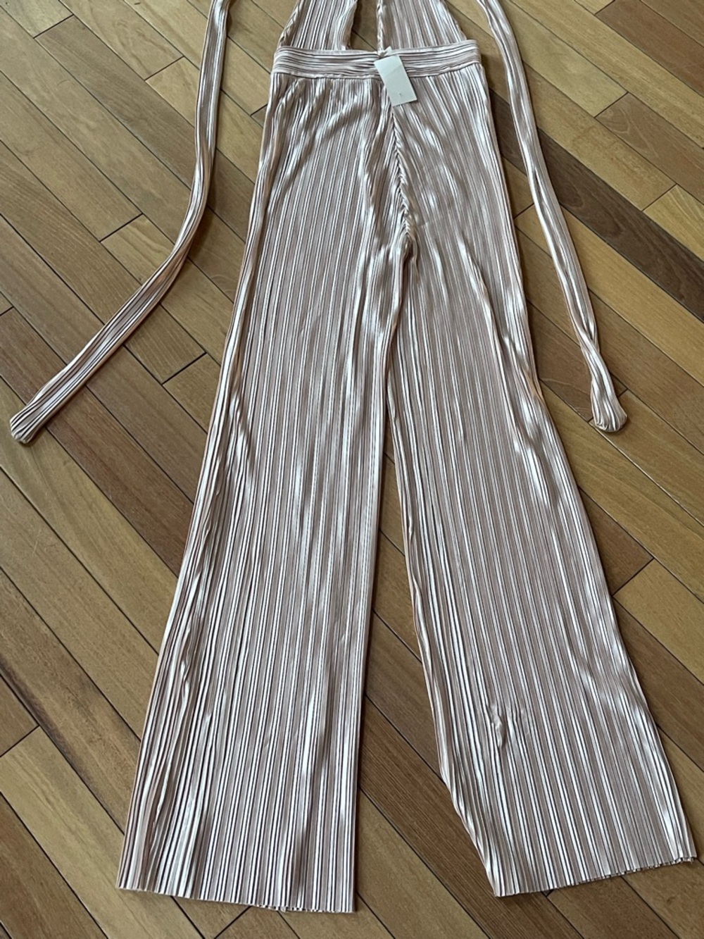 Miss Circle New York Pleated Halter Glam Jumpsuit NWT XS Blush Pink Satin - Picture 13 of 16